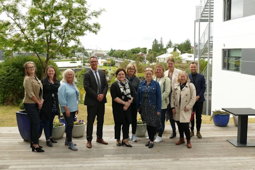 Samningur um þjónustu Sóltúns Heilsuseturs við Sólvang Í Hafnarfirði hefur verið undirritaður og staðfestur af heilbrigðisráðherra