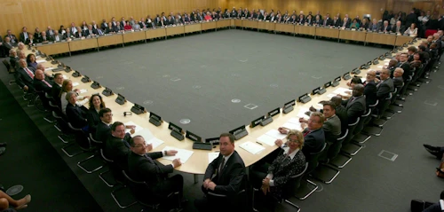 Frá undirritun MLI í París í fyrra Mynd/OECD