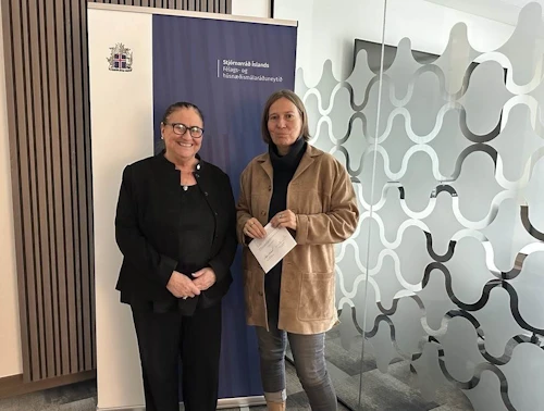 Inga Sæland, félags- og húsnæðismálaráðherra, og Þóra Kristín Ásgeirsdóttir, sem situr í stjórn Þúfunnar.
