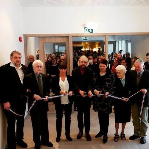 F.v. Egill Sigurðsson – oddviti Ásahrepps, Trausti Runólfsson – íbúi á Lundi, Margrét Ýrr Sigurgeirsdóttir – hjúkrunarforstjóri Lundi, Óttarr Proppé – heilbrigðisráðherra, Drífa Hjartardóttir – stjórnarformaður Lundar, Þóra Þorsteinsdóttir – íbúi á Lundi og Ágúst Sigurðsson – sveitarstjóri Rangárþings ytra.