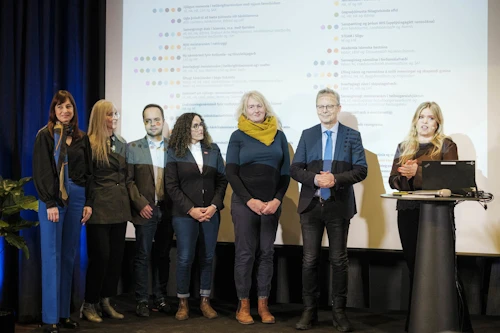 Áslaug Arna Sigurbjörnsdóttir ásamt fulltrúum háskólanna.