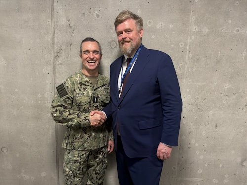 Jónas G. Allansson, Director of the Directorate of Defence at the Ministry for Foreign Affairs, and Vice Admiral Perry