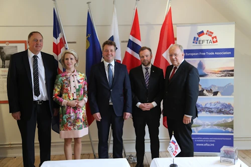 Ráðherrar og framkvæmdastjóri EFTA á fundinum í dag