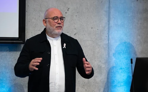 Logi Einarsson á ráðstefnunni í dag
