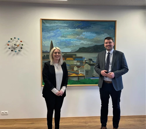 Elfa Svanhildur Hermannsdóttir og Ásmundur Einar Daðason, félags- og barnamálaráðherra. 