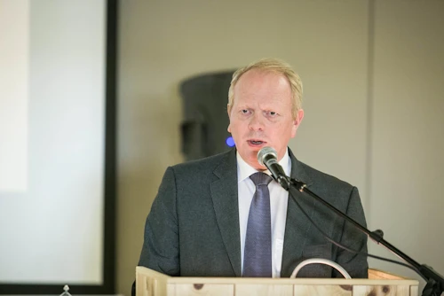 Illugi Gunnarsson, formaður stjórnar Byggðastofnunar, flytur ávarp sitt.