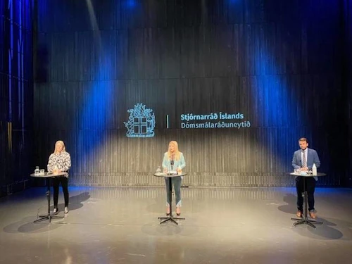 Frá blaðamannafundi um niðurstöðu FATF