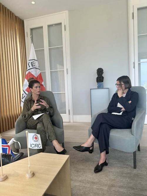 Þórdís Kolbrún Reykfjörð Gylfadóttir utanríkisráðherra ásamt Mirjana Spoljaric Egger, forseta Alþjóðaráðs Rauða krossins (ICRC).