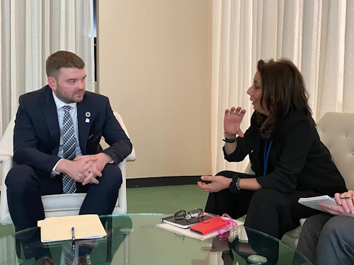 Ásmundur Einar fundaði með Najat Maalla M’jid, sérlegum sendifulltrúa framkvæmdastjóra Sameinuðu þjóðanna um ofbeldi gegn börnum. 