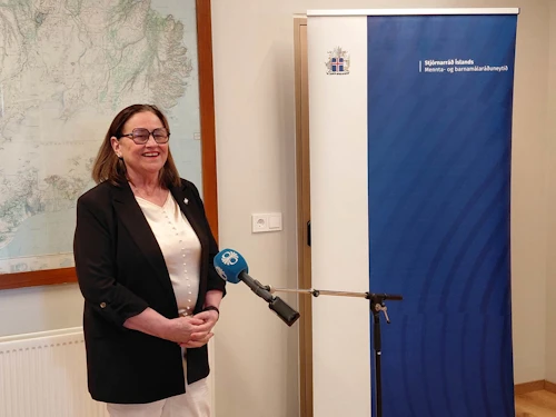 Inga Sæland, mennta- og barnamálaráðherra, opnar formlega meðferðarheimilið Lækjarbakka í Gunnarsholti
