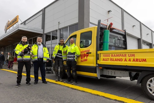 Teymið sem sér um uppsetningu á römpum um allt land.