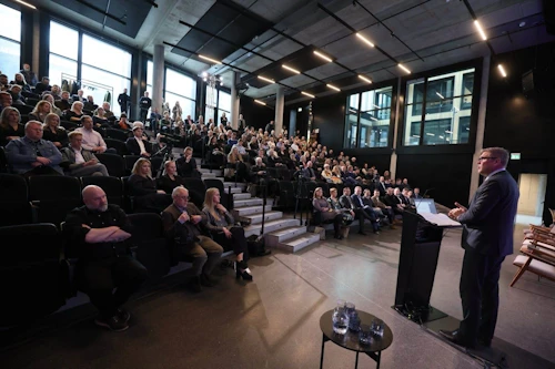 Bjarni Benediktsson utanríkisráðherra ávarpar ársfund Íslandsstofu í gær.