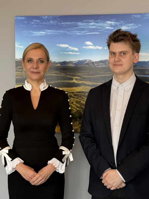Jóhann Páll Jóhannsson umhverfis-, orku- og loftslagsráðherra, og Denisa Saková, efnahagsmálaráðherra og aðstoðarforsætisráðherra Slóvakíu.