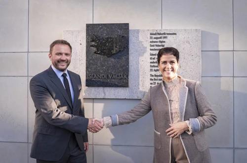 Thórdís Kolbrún Reykfjörd Gylfadóttir, Minister for Foreign Affairs, with the Estonian Minister of Foreign Affairs, Margus Tsahkna.