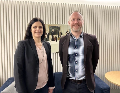Hanna Sigríður Gunnsteinsdóttir, forstjóri Vinnueftirlitsins, og Guðmundur Ingi Guðbrandsson, félags- og vinnumarkaðsráðherra.