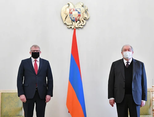 Árni Þór Sigurðsson sendiherra og Armen Sarkissian, forseti Armeníu