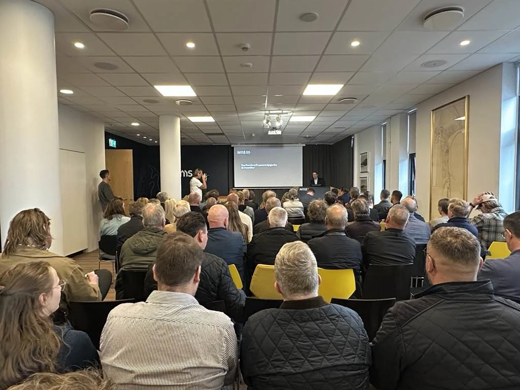 {image.Description}