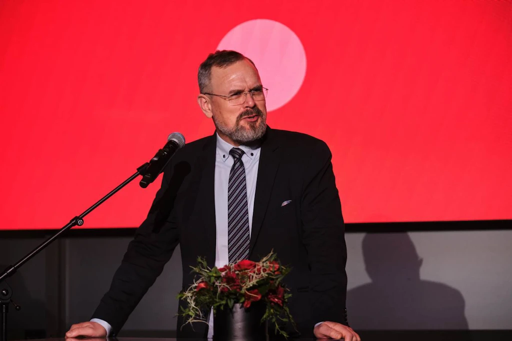 {image.Description}