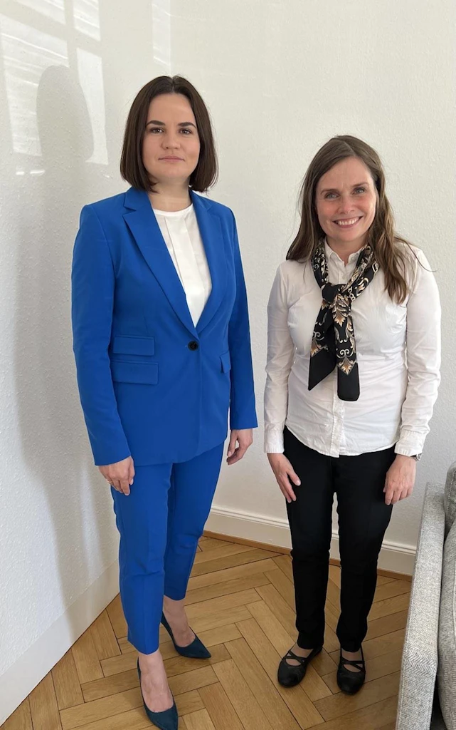 {image.Description}