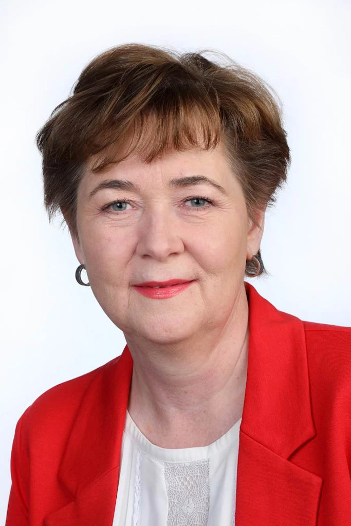 Svanhvít Jakobsdóttir