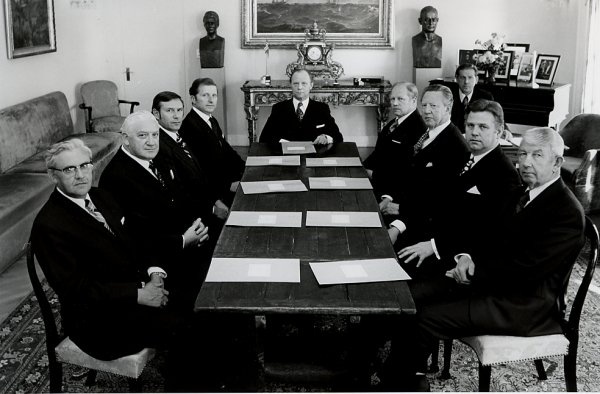 17 Ráðuneyti Geirs Hallgrímssonar 28. ágúst 1974 Ráðuneyti Geirs Hallgrímssonar 28. ágúst 1974